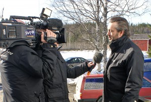 Inflyttningskampanj / Tväråbäcksdagen 25 mars 2012 - SVT intervjuar Lennart Engström